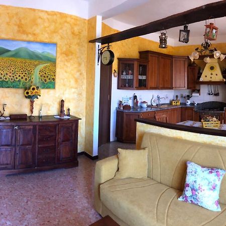 La Casa Di Marco Apartment Imperia Bagian luar foto