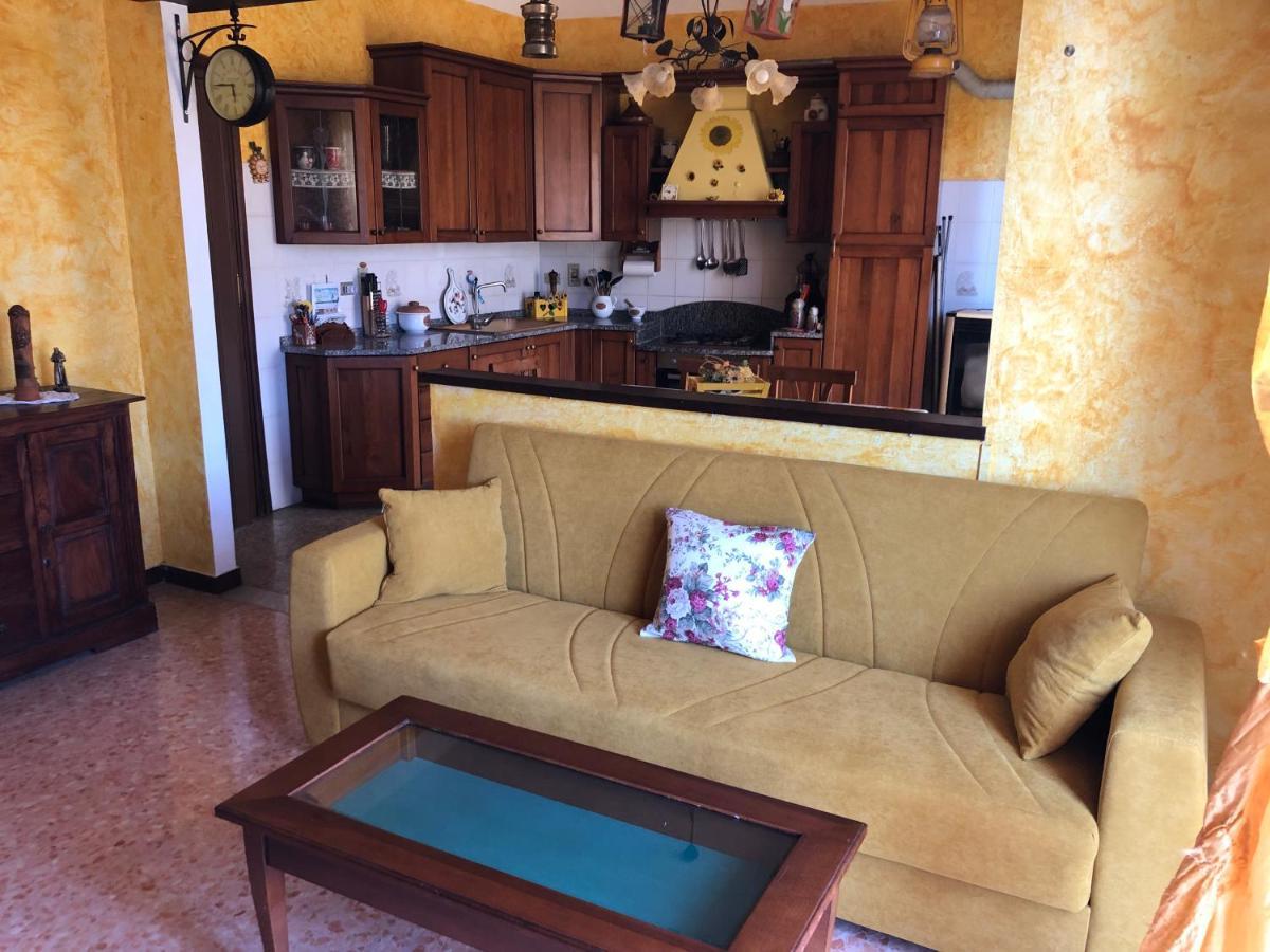 La Casa Di Marco Apartment Imperia Bagian luar foto