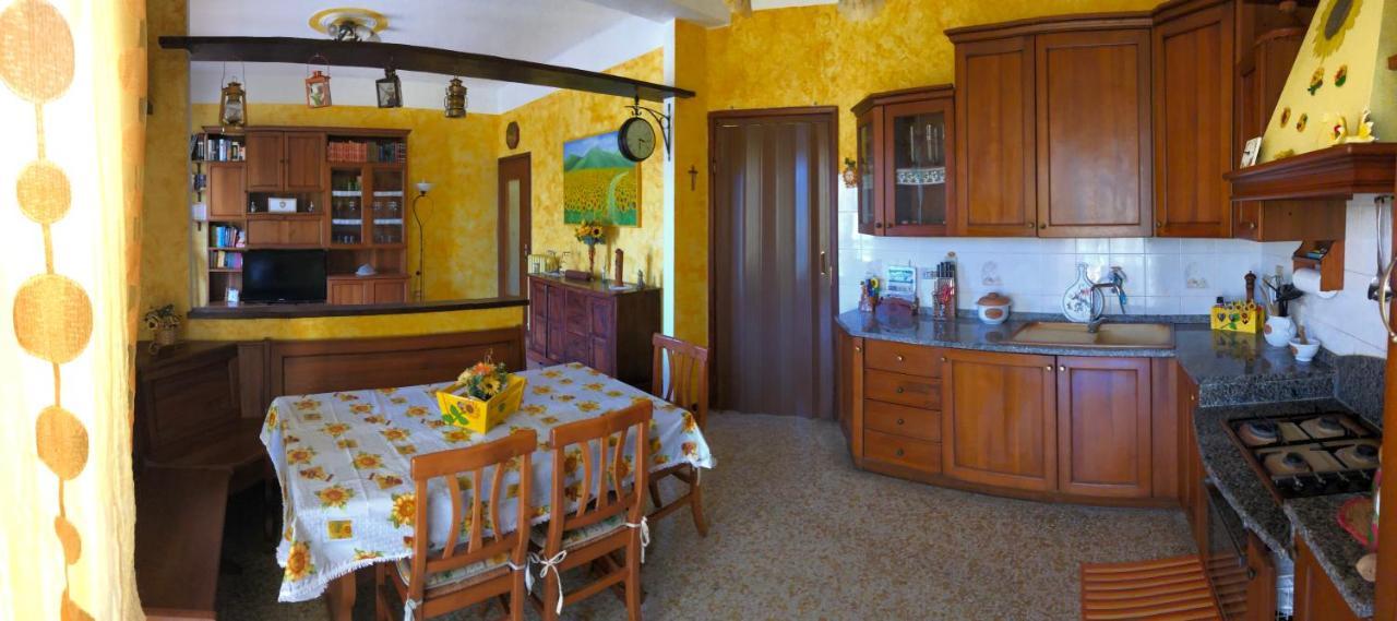 La Casa Di Marco Apartment Imperia Bagian luar foto