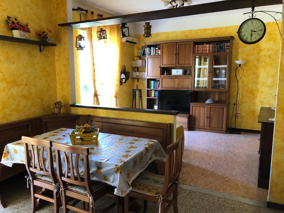 La Casa Di Marco Apartment Imperia Bagian luar foto