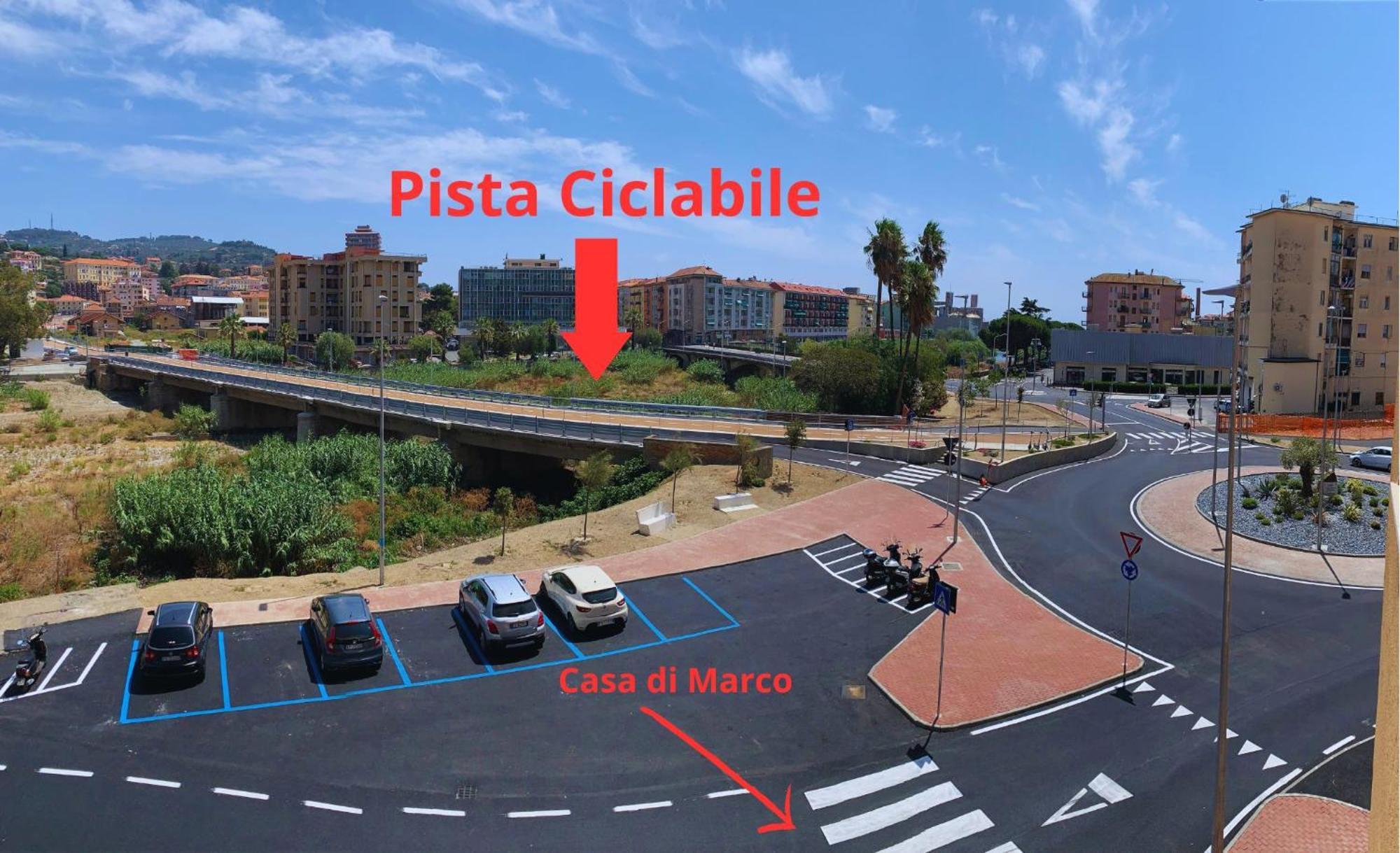La Casa Di Marco Apartment Imperia Bagian luar foto